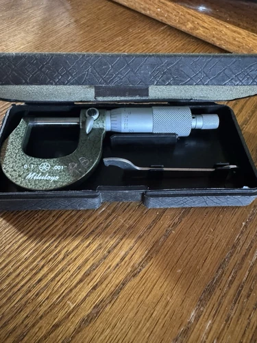 MITUTOYO Machinists Micrometer 103-259 Micro Meter 0-1'' .001'' Analog w/box