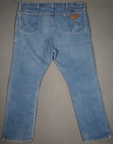 XA01413 ***WRANGLER*** 13MWZ PIERNA RECTA HOMBRE JEANS WESTERN 44X32 (msr 43"x32") - Imagen 3 de 6
