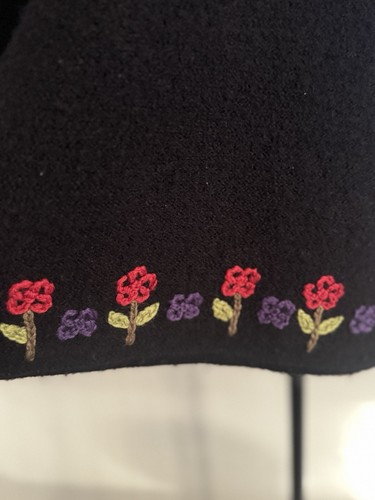 Karen Scott M Pure Wool Black Floral Embroidered Zip Jacket Sweater Australia - Picture 5 of 7