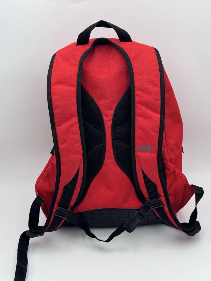 Mochila Puma Ferrari Roja Acolchada Amarillo Negro Logo Foto 4 de 4