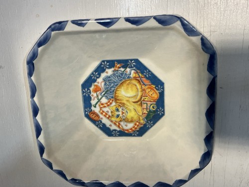 Vintage "Ceramica Due Torri" Cat Serving Bowl Made in Italy White Blue - Picture 3 of 11