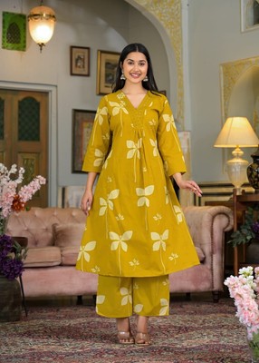 casual summer a line dresses PEACH PAKISTANI DESIGNER A LINE SUIT WITH CONTRAST DUPATTA