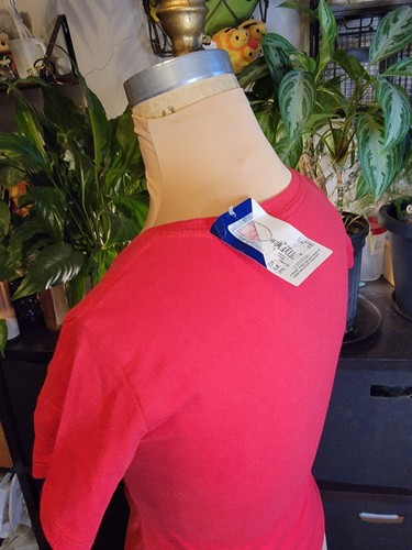 New England Revolution MLS Adidas Unisex Red/Navy SOCCER Womens Shirt Tags - Picture 2 of 4