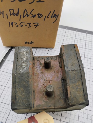 Chrysler Dodge Plymouth DeSoto 1935-37 675252 Motor Mount NOS Made in USA - Picture 6 of 8