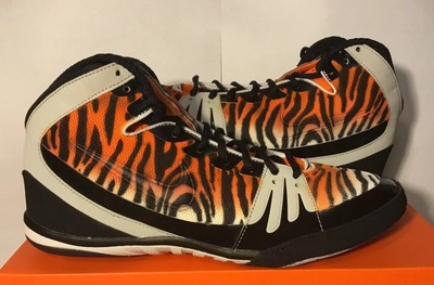 youth nike freek wrestling shoes