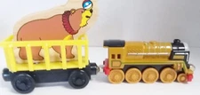 Thomas & Friends Murdoch Magnetic Metal Toy Train and Circus Animal. USA