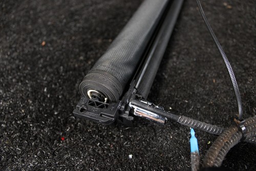 Mercedes GLB250 E GLA Sunroof Roller Blind Sunshade Front 20 23 A2477808900 9K28 - Picture 10 of 12