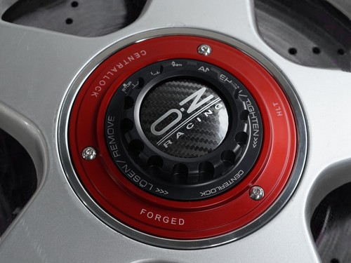 Centerlock Kit V1 OZ Futura Center Cap 17 18 19 20 Inch 4x100 5x100 5x112 - Picture 2 of 6