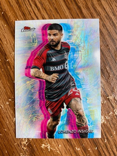 2024 Topps Finest MLS Lorenzo Insigne Hologlow Variation Refractor #1