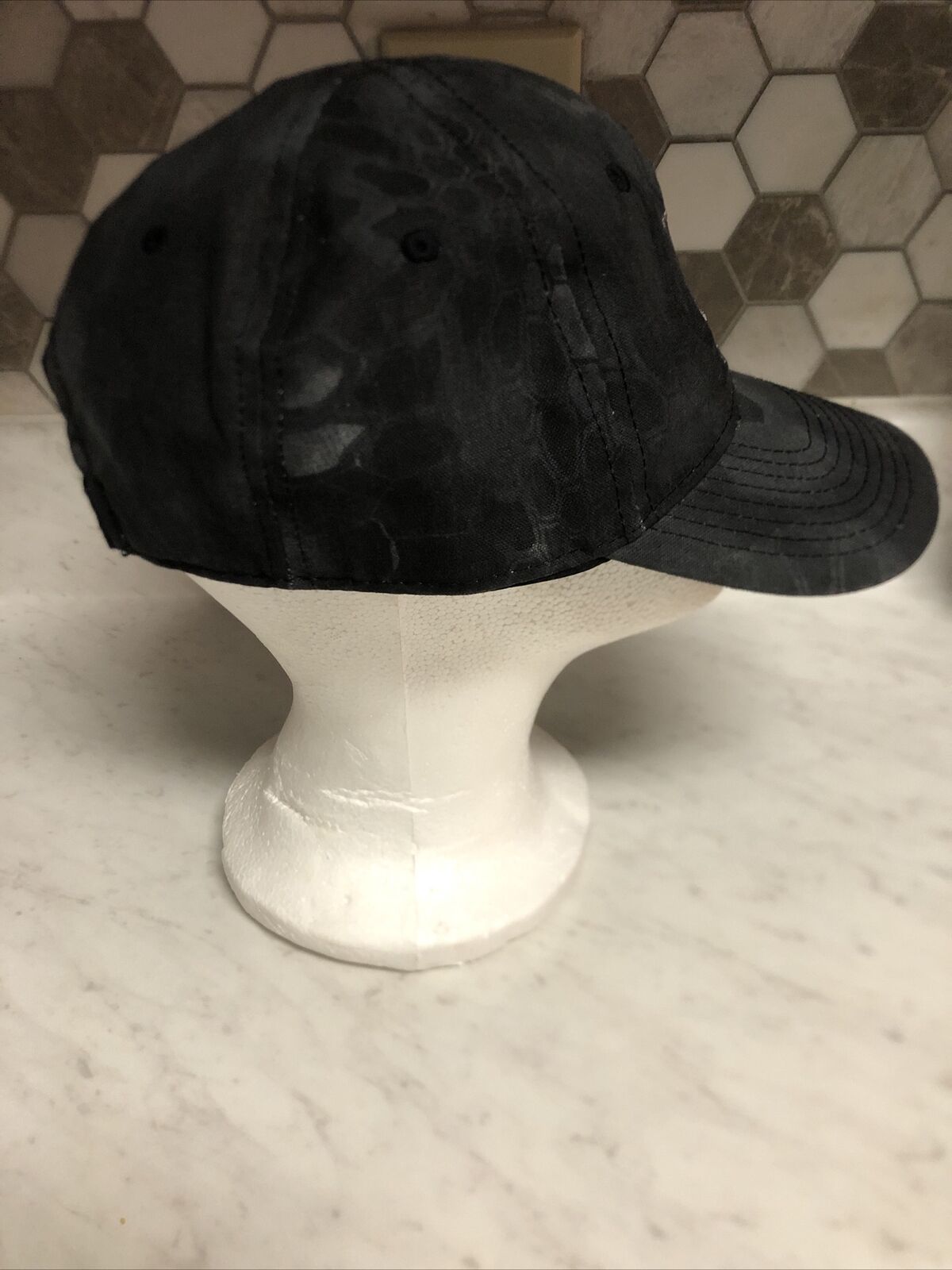 Picture 2 of 6