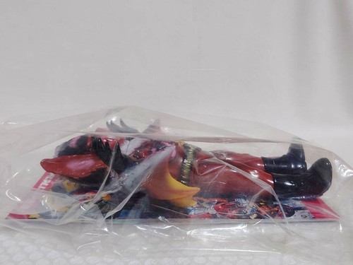 MEDICOM TOY Toei Sofubi Collection Kamen Rider V3 Dead Bat - Picture 8 of 10