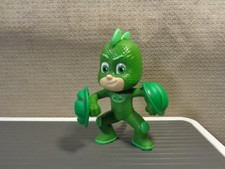 PJ MASKS GREEN GEKKO READY FOR ACTION 2.75 FIGURE AF10