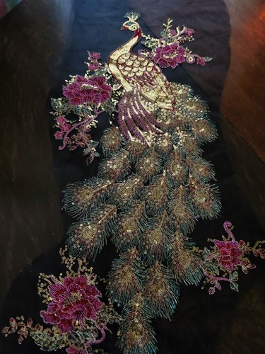 Lot of 2: Heavily-Embroidered Toucan + Sequined Peacock on cut Fabric Lengths - Picture 4 of 9