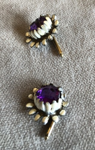 Antique Victorian Shirt Studs Large Amethyst set in White Enameled Daisy Flower - Picture 2 of 4