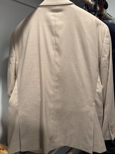 Mens Warehouse Pronto Uomo Suit 46S, 40-30 Pant, Tan Sharkskin, One Wear - Picture 3 of 6