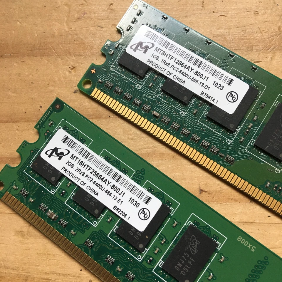 2 Pcs Micron DIMM PC Memory RAM 2GB & 1GB  MT16HTF25664AY-800J1 MT8HTF12864AY - Image 3 of 3