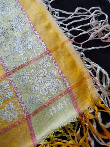 Fantastic vintage Taj Mahal type WWII silk piano shawl scarf fringes brocade - Picture 5 of 15