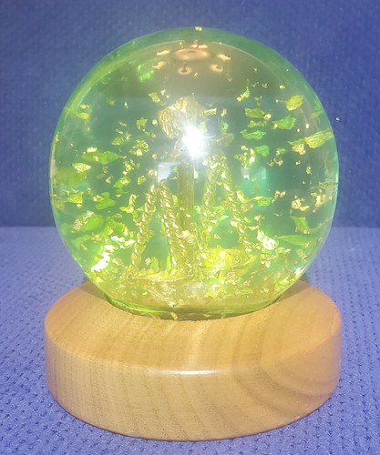 Steinregenadler/Schuppen Schneekugel - 24k Gold Schneeflocken Zwillinge Geschenkartikel (1999) - Bild 3 von 12