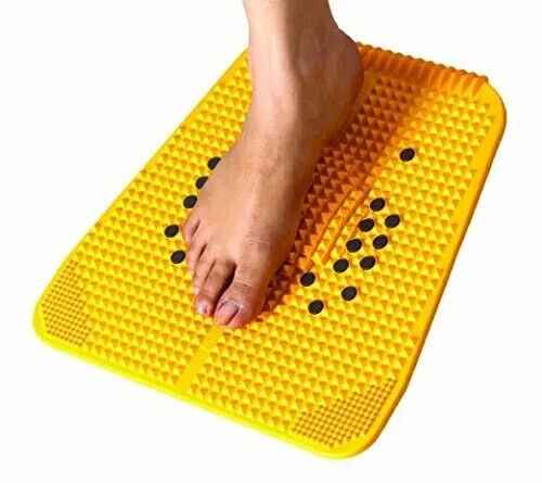 Acupressure Magnet Powermat Pyramid Massager Mat Pain Relief Therapy Weight 300g - Picture 1 of 4