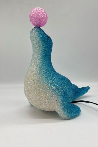 Seal w Pink Beach Ball Night Light Table Lamp - Perfect for a child's room! - Picture 3 of 6