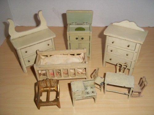 10 Pc. Antique Miniature Dollhouse Furniture Tootsie Toy & Made in Germany - 第 1/12 張圖片