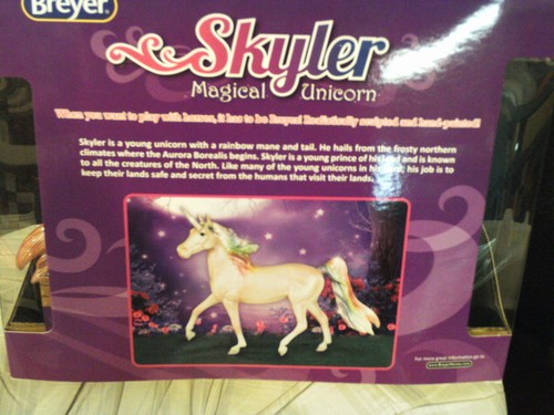BREYER CLASSICS~"SKYLER" MAGICAL UNICORN HORSE # 97258~2018 NEW/BOX~SHINY L@@K!! - Picture 4 of 4