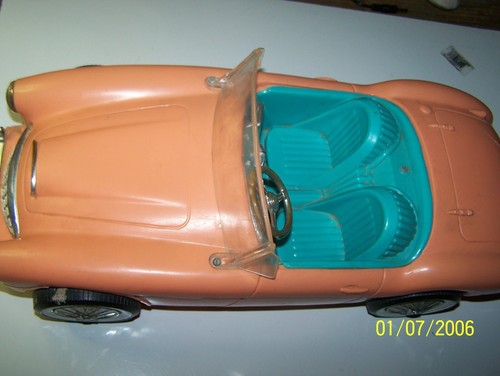 1962 Vintage Barbie Austin Healey car and in Good Condition. One little scratch