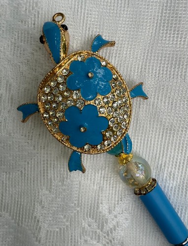 Custom hand made beaded pens! Bling pens! Turtle! Gifts, basket filler, Collect! - Picture 15 of 30