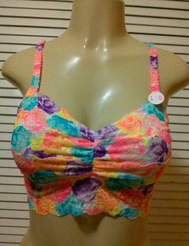 NUEVO JUEGO MULTIFLORAL ROSA VICTORIA SECRET ENCAJE BOYSHORT Y BRALETTE TALLA L - Imagen 4 de 7