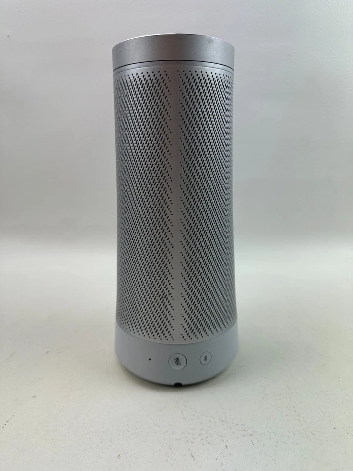 Altavoz Bluetooth Harman Kardon Invoke plateado con cable de alimentación Foto 3 de 4
