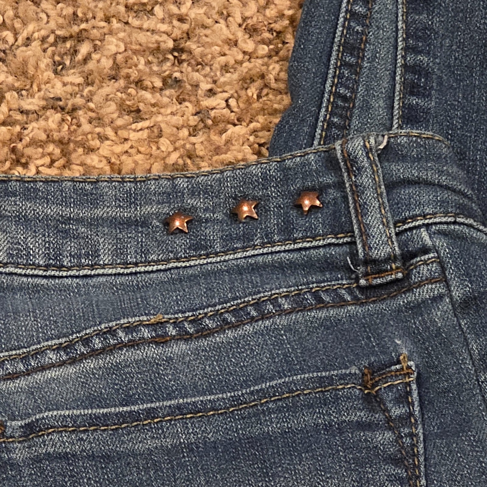 Picture 4 of 6