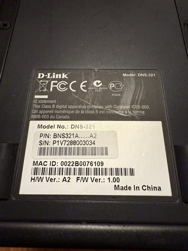 D-Link DNS-321 2-Bay Network Storage Enclosure - No Hard Drives &Cable- UNTESTED - Picture 6 of 6