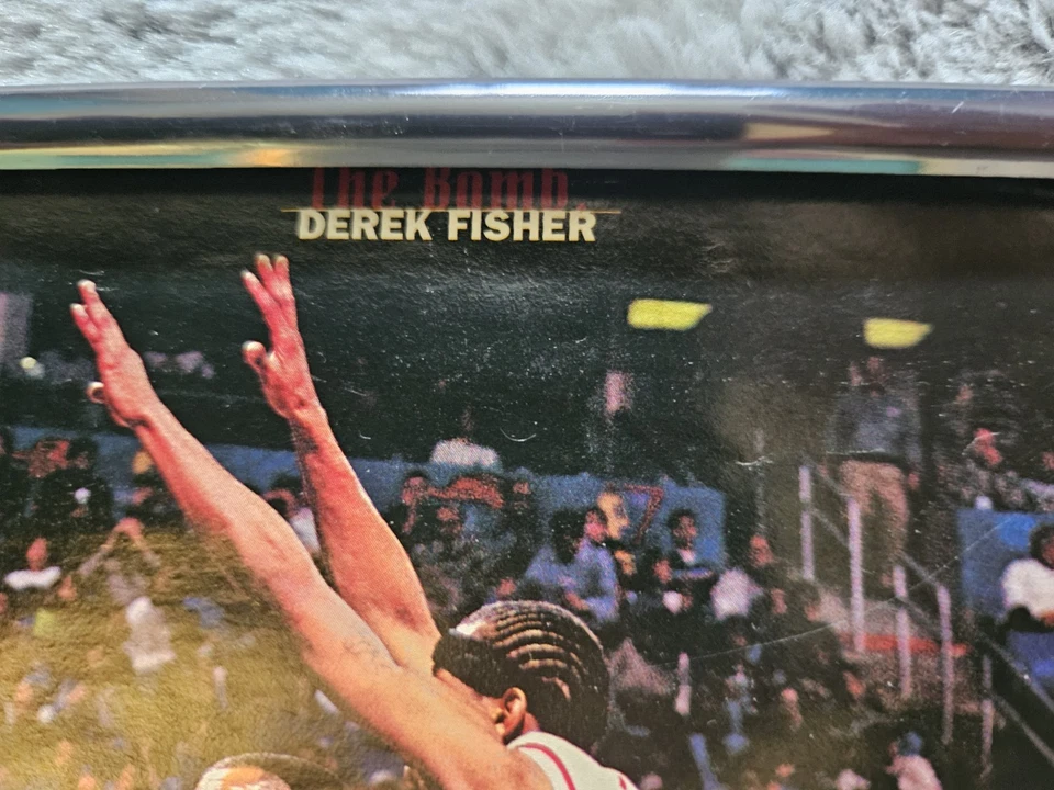 亲笔签名篮球炸弹照片德里克·费舍尔 状况良好 — 第 3/4 张图片