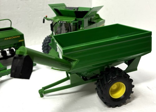 ERTL John Deere Toys Parts/Repair Lot of 3 Combine, Grain Cart 1/32 & 1/16 Drill - Picture 2 of 18