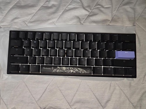 Ducky One 3 Mini 60% keyboard Classic Black Used/Good condition - Picture 2 of 4