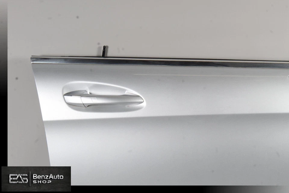 12-18 梅赛德斯 W218 CLS550 CLS63 右前乘客侧完整门原始设备制造商 — 第 2/4 张图片