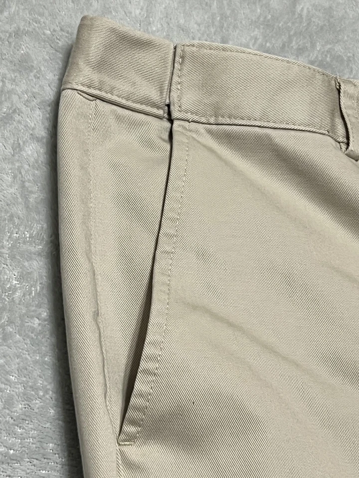 L.L. Bean Women’s Size 20 Khaki Chino Pants Classic Fit 100% Cotton Casual - Image 3 of 4