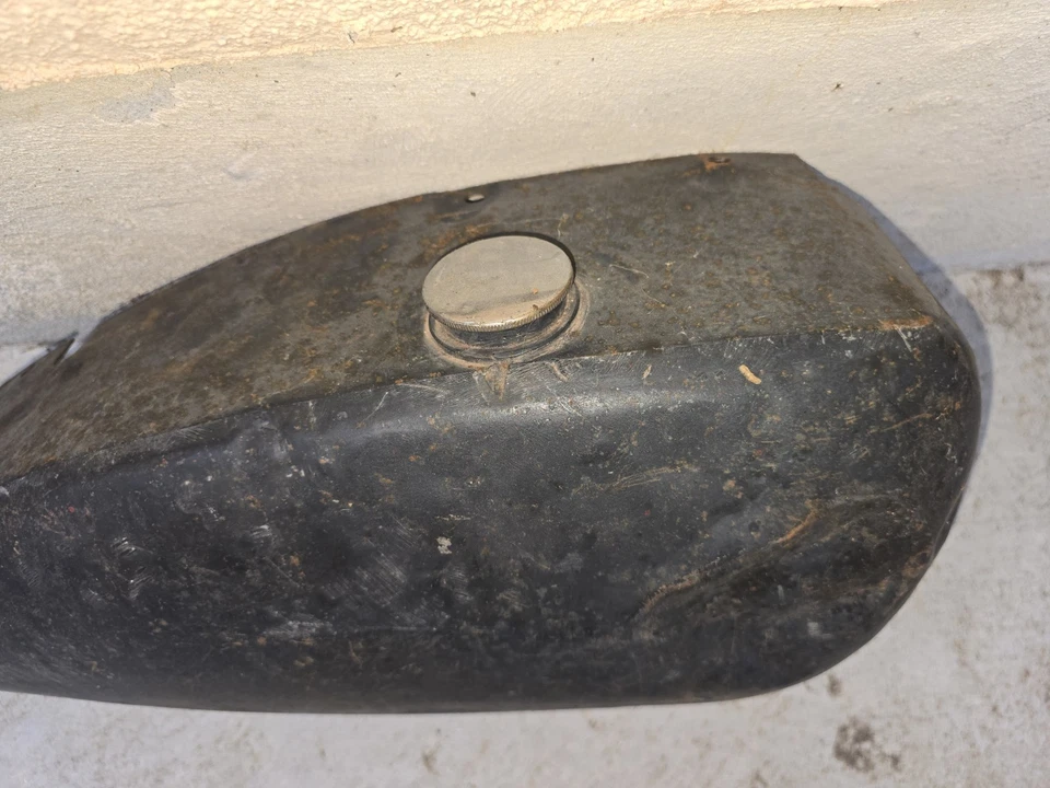 Tanque de combustible Harley Davidson Foto 4 de 4