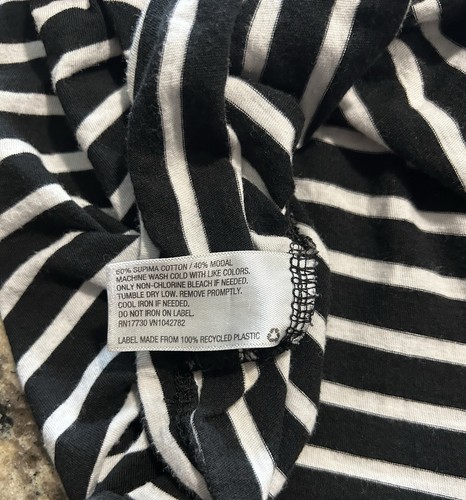 Liz Lange Maternity Top White Black Stripe V-Neck Short Sleeve Sz L - Picture 4 of 4
