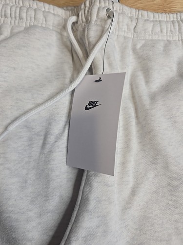 NIKE Sportswear Club Fleece Joggers Retail White Size Medium FN3787-051 - Picture 5 of 8