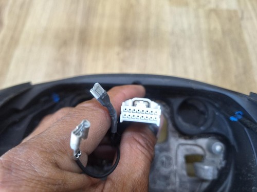 MAZDA BT50 STEERING WHEEL LEATHER, UP-UR, 10/11-06/20 - Picture 3 of 4