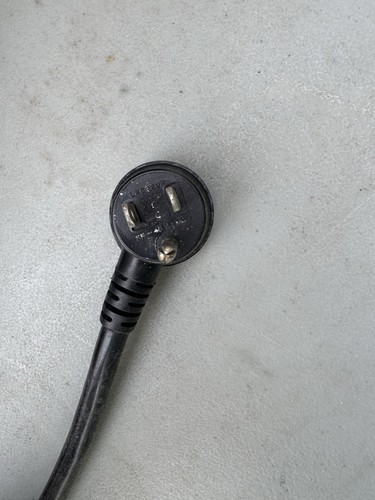 RCA Transient Voltage Surge Suppressor Model:PS70102W2,7 Outlets,Satellite Cable - Picture 4 of 6