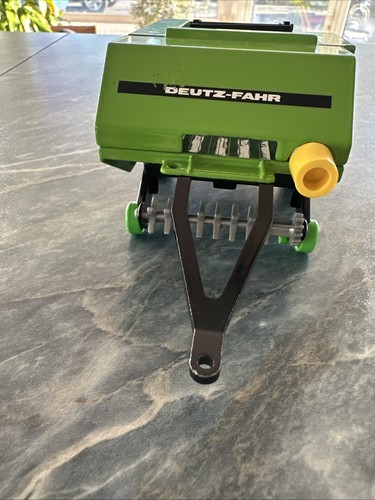 Siku 2862 Deutz Fahr GP3.612 Großpackenpresse Farmer-Serie Maßstab 1/32 Landwirt - Bild 8 von 13