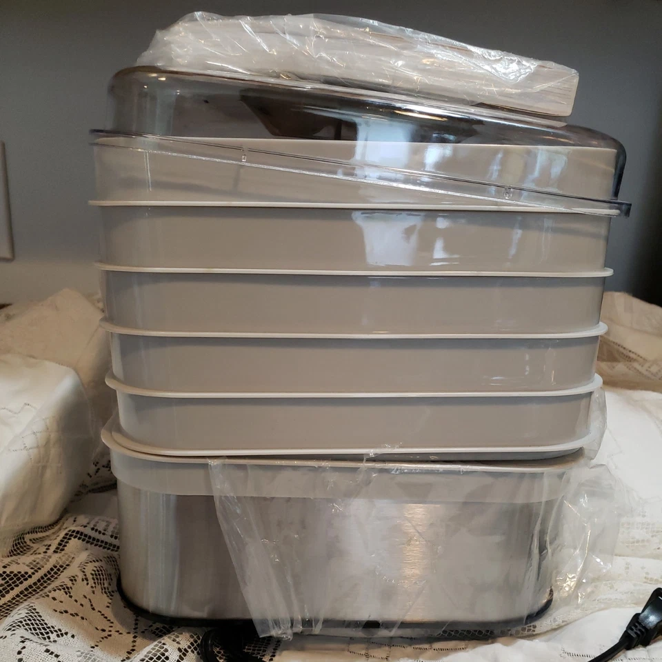 Deshidratador de alimentos de 5 bandejas Hamilton Beach 32100A.  Posiblemente usado una vez. Foto 3 de 4