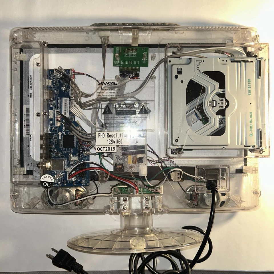 Televisión retro para juegos AMP'D 15" transparente Prison TV LED FHD modelo SLC-1520AP-3TF Foto 3 de 4