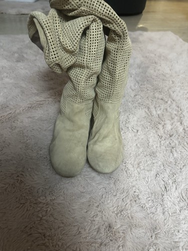 UGG Brand Women’s Knee high Suede Slouchy Boots In Cream Color Sz 9.5 - Picture 12 of 20