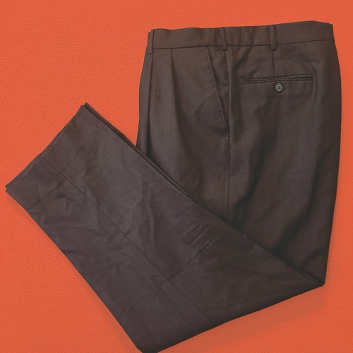 MONTREAL  S. COHEN PERFORMANCE … Pleated Wool Dress Pants ... Black ... Size 44
