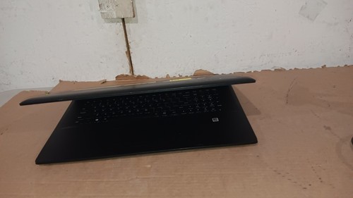 17.3" Lenovo G70-35 Laptop AMD A8 17.3" LCD Screen For Parts or Repair - Afbeelding 10 van 22