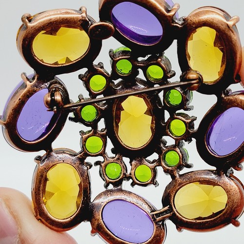 Broche Piedras Amarillas y Verdes Invertidas Cabujón Púrpura JOAN RIVERS Firmado De Colección - Imagen 5 de 17