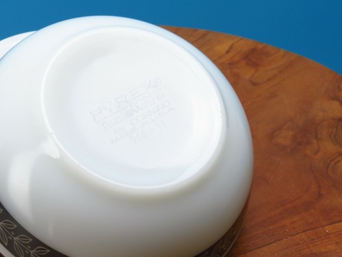 Vintage Pyrex Bowl Grecian Gray White Laurel Corning Tableware 708 Vine Glass 5" - Picture 6 of 10